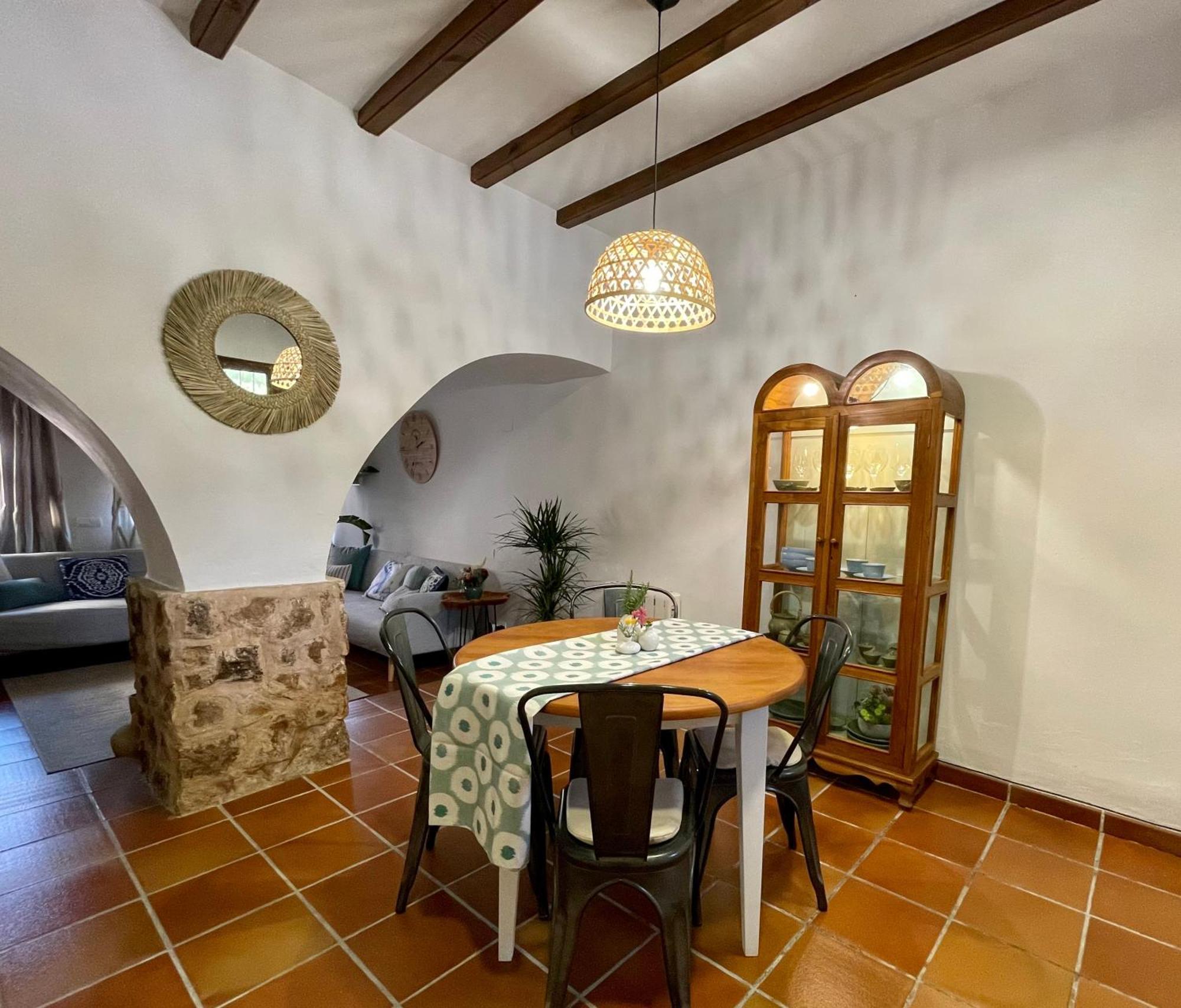 Masia De San Juan Casa Numero 15 En Castillo Con Piscina, Aire Acondicionado Y Terraza Privada Segorbe Rum bild